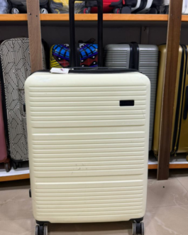 Jessica Simpson luggage in off white  XL
