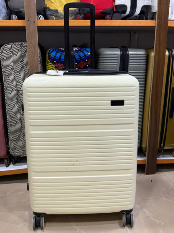 Jessica Simpson luggage in off white  XL